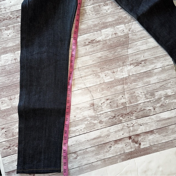 Naked and Famous Left Hand Twill Selvedge %100 cotton Denim Jeans Super Guy fit - Picture 2 of 6